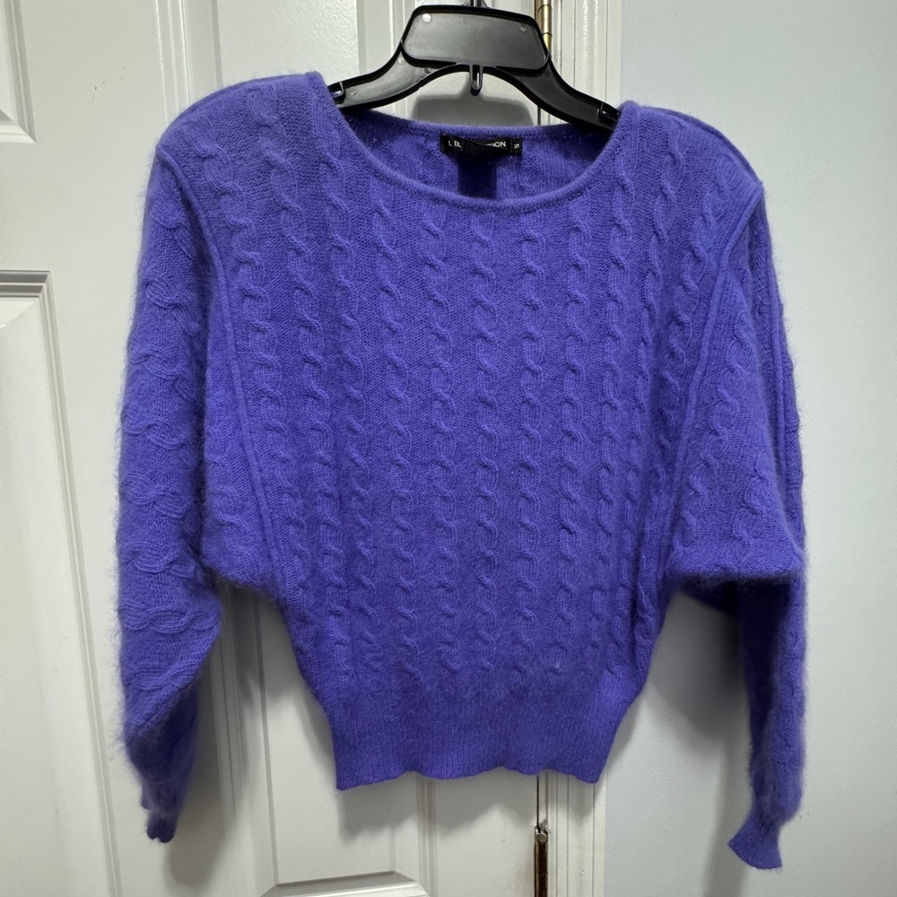 L.B diffusion size S purple angora/.lambswool sweater made in Hong Kong